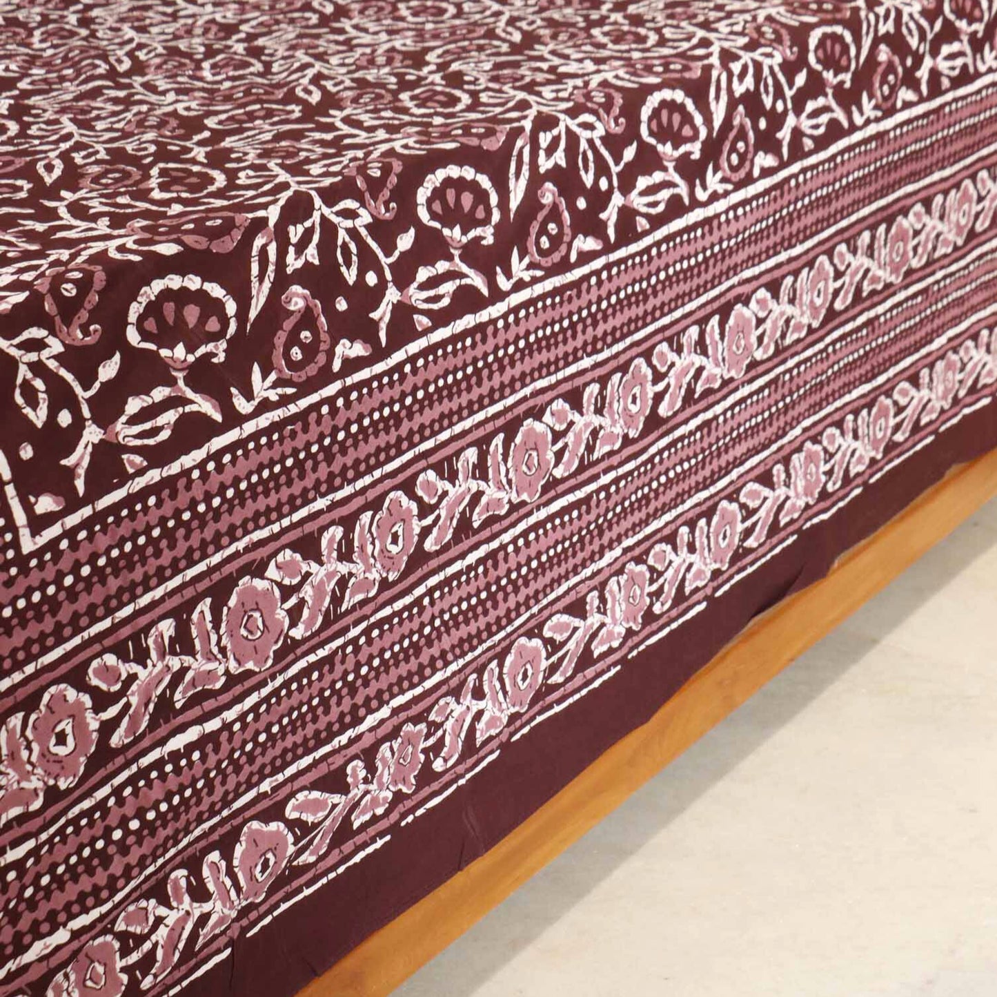 Dabu Purple – Flat I Fitted Bedsheet (90x108 Inches)