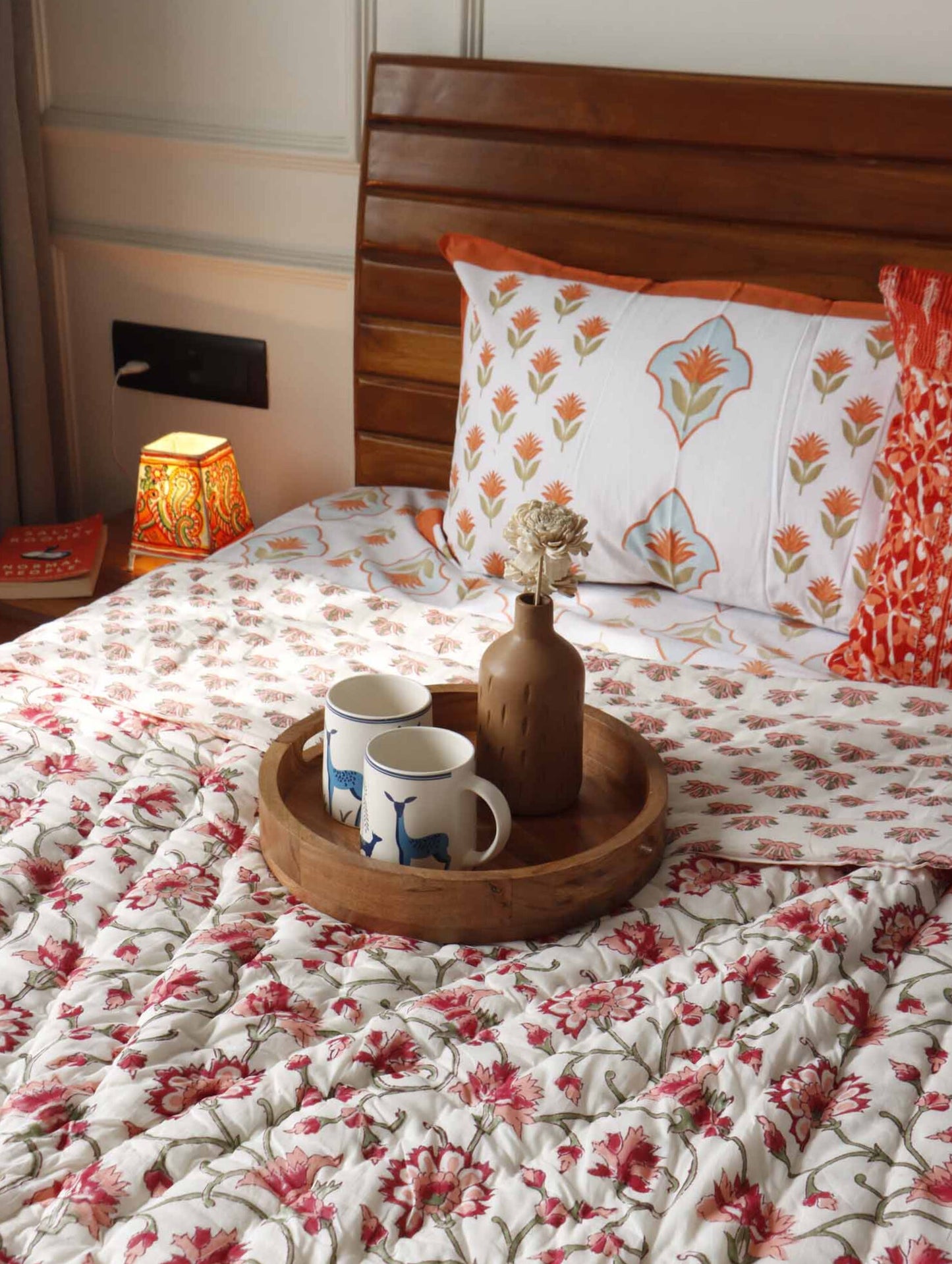 Laal Jaal  - Single Bed/ Double Bed Razai/ Comforter