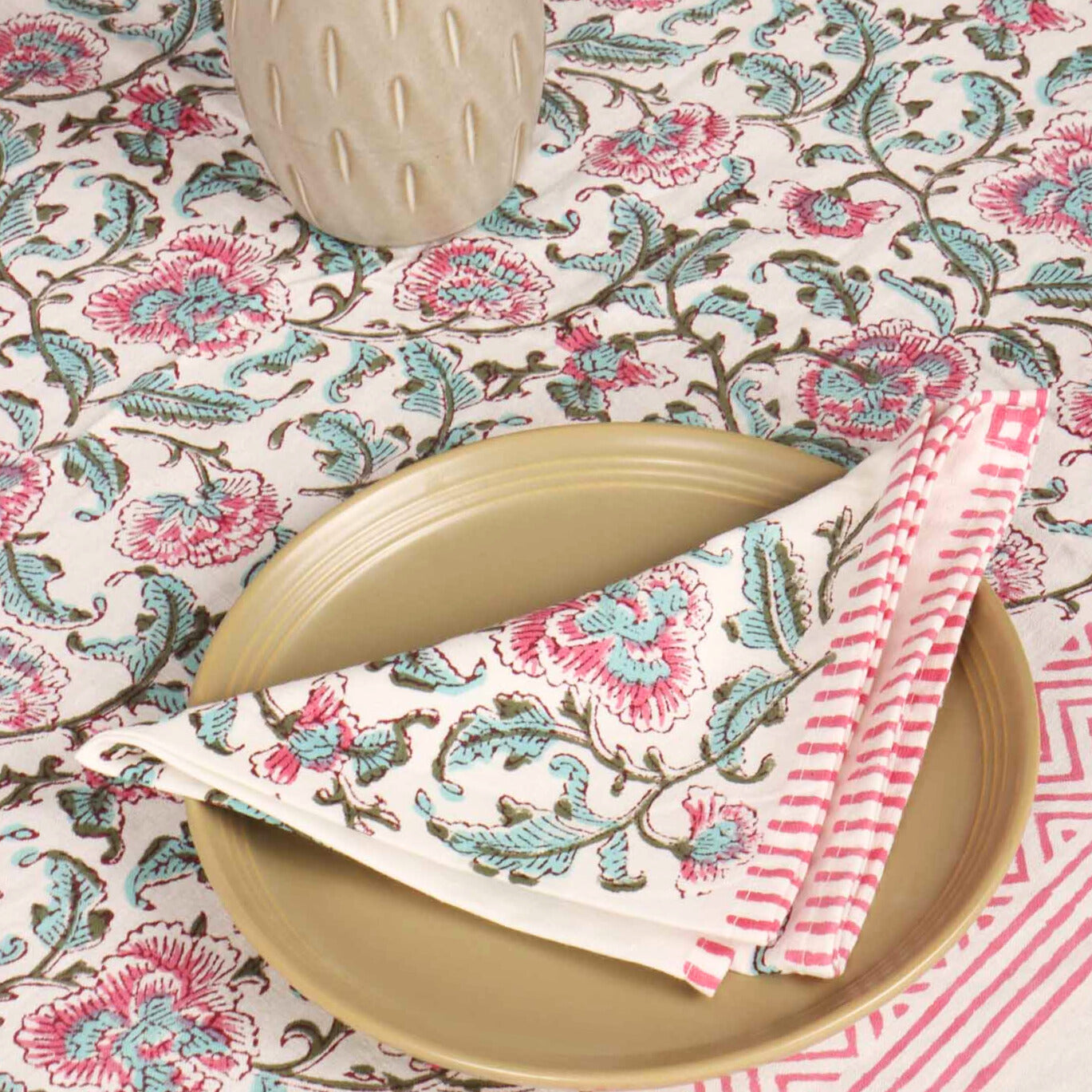 Padma Hand Block Six seater Dining Table Cover With Napkins