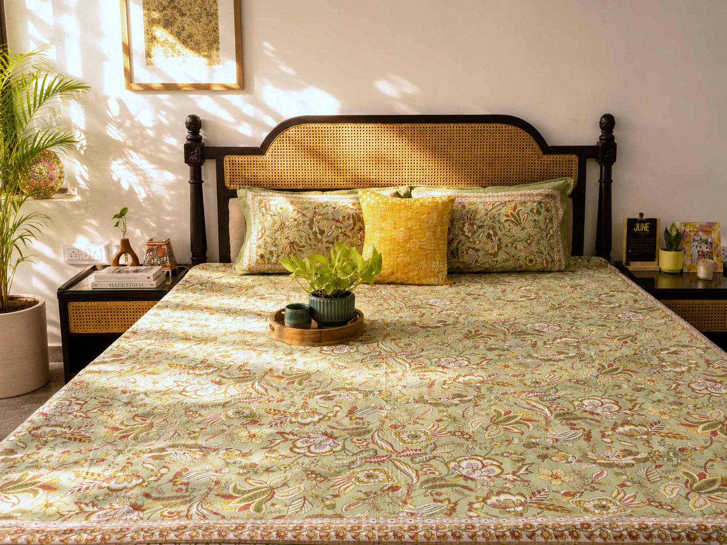 Pista - Flat I Fitted Bedsheet (100x108 Inches)