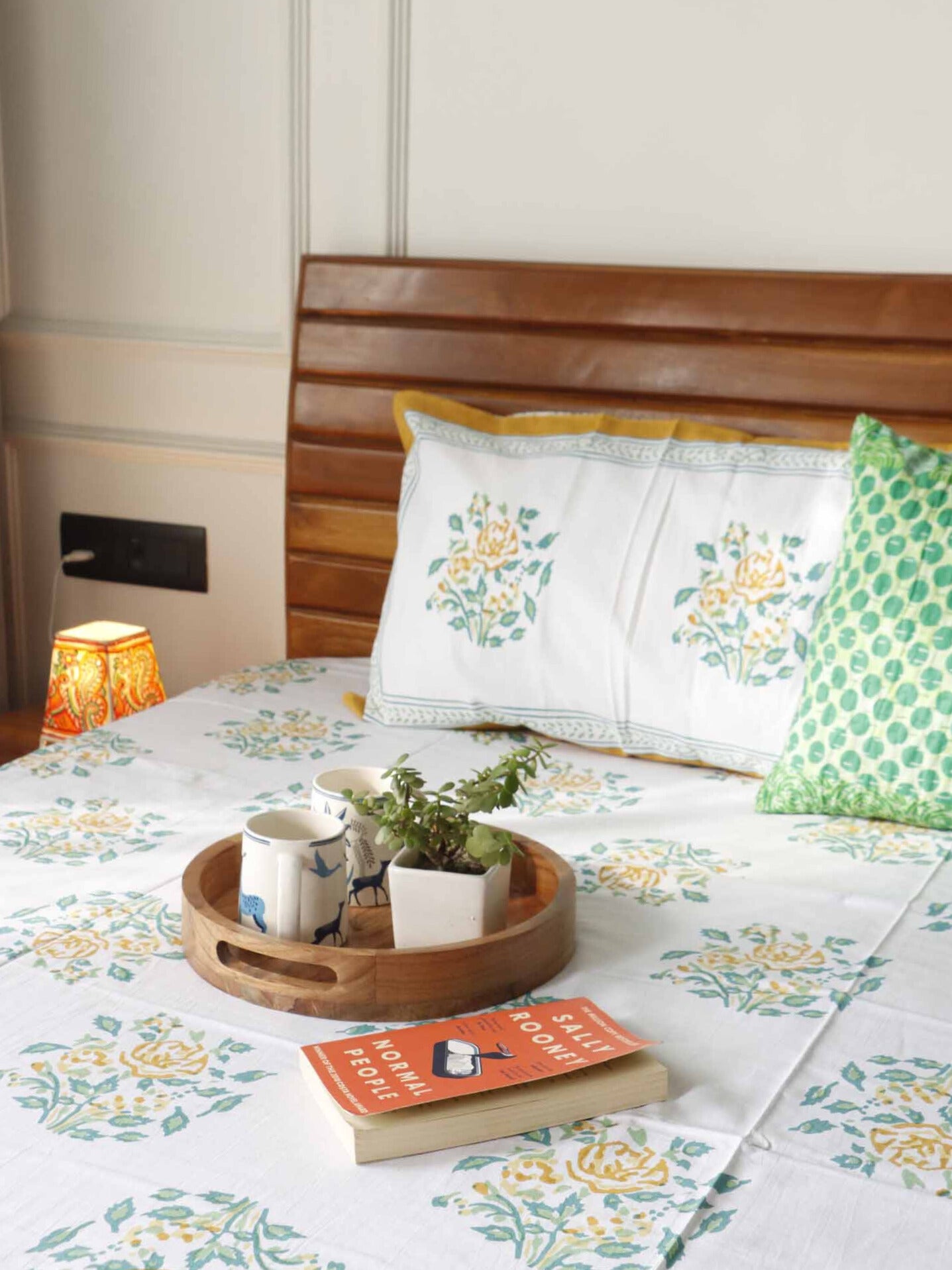 Yellow Rose - Flat I Fitted Bedsheet (100x108 Inches)