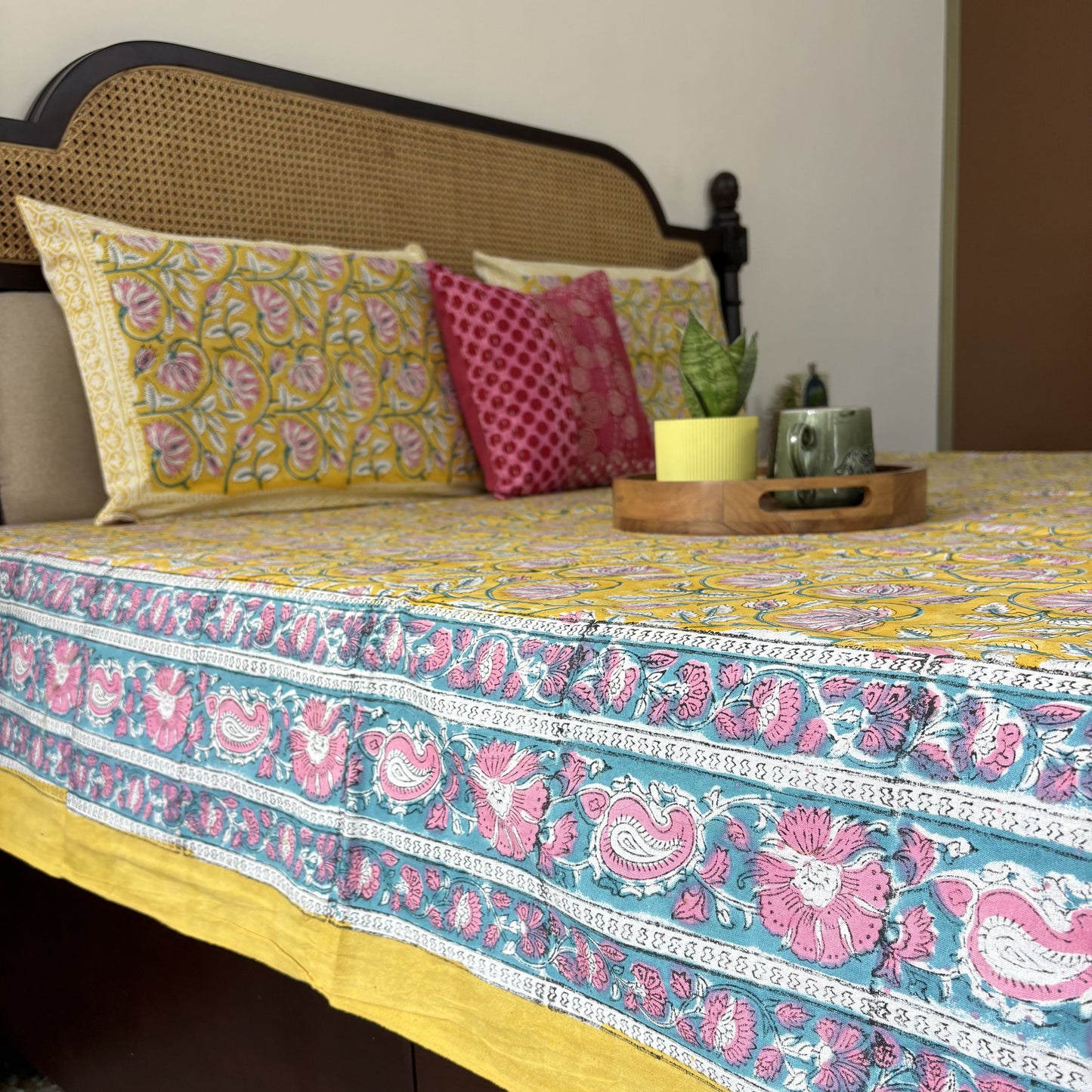 Begum- E -Gul - Handblock Bedsheet (90 x 108 inches)