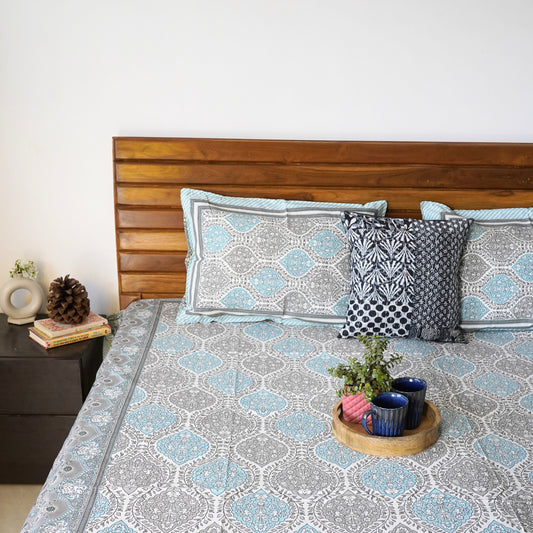 Parineeta Blue – Flat I Fitted Bedsheet (90x108 Inches)