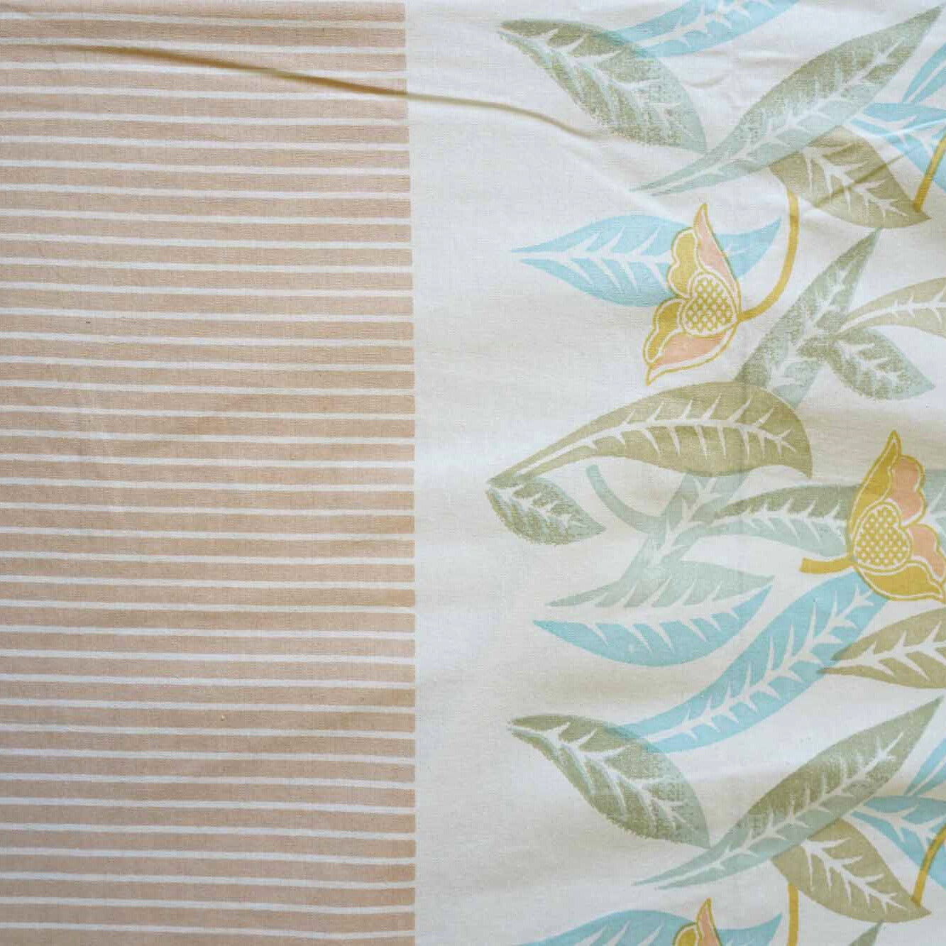 Sadagi - Flat I Fitted Bedsheet (108x108 Inches)