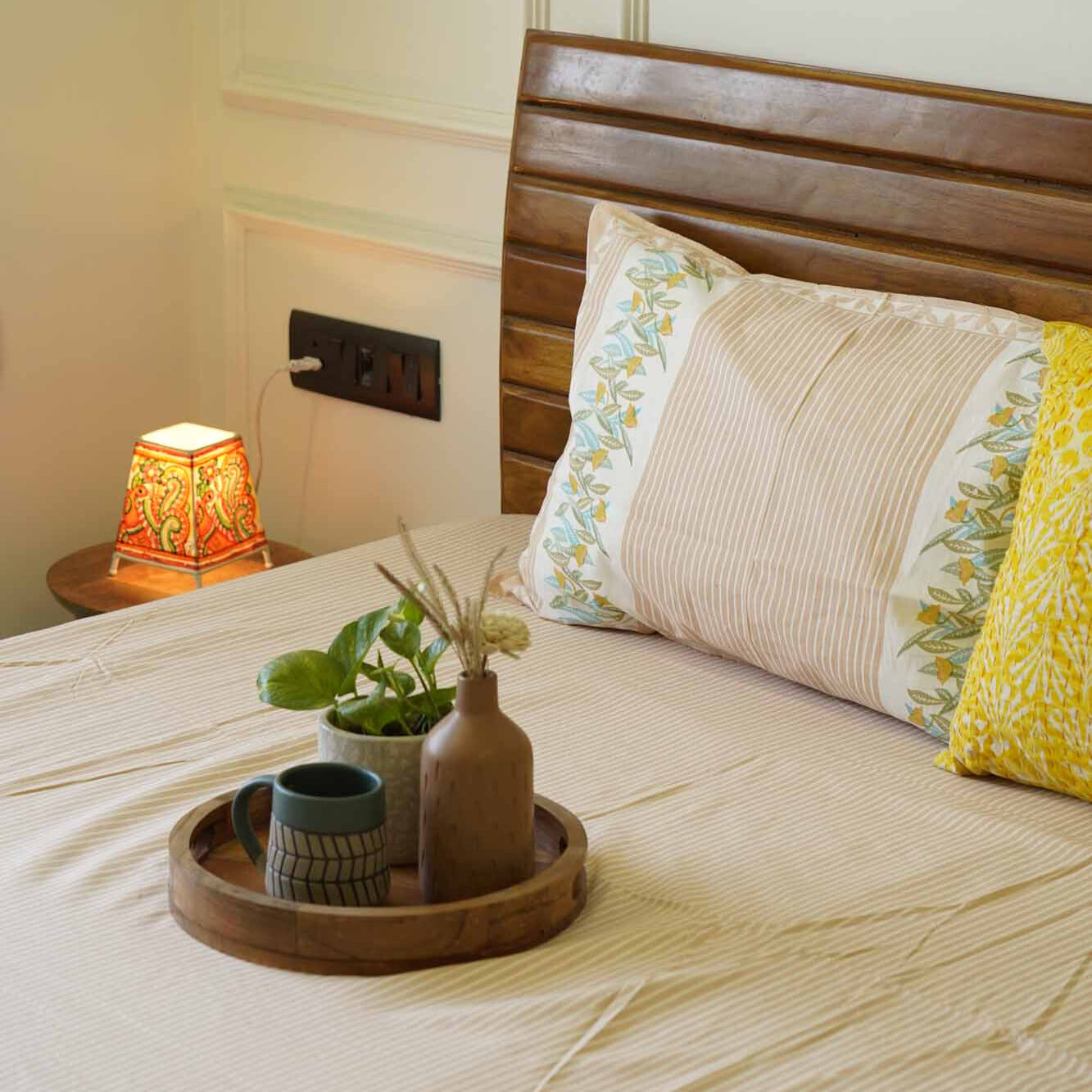 Sadagi - Flat I Fitted Bedsheet (108x108 Inches)