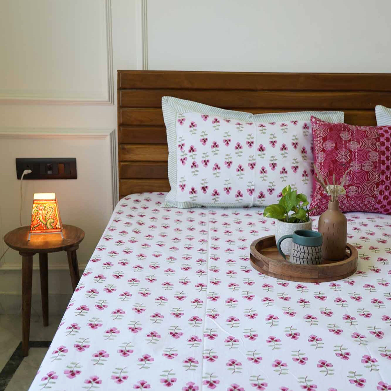 Gulabo - Hand block Bedsheet (108x108 Inches)