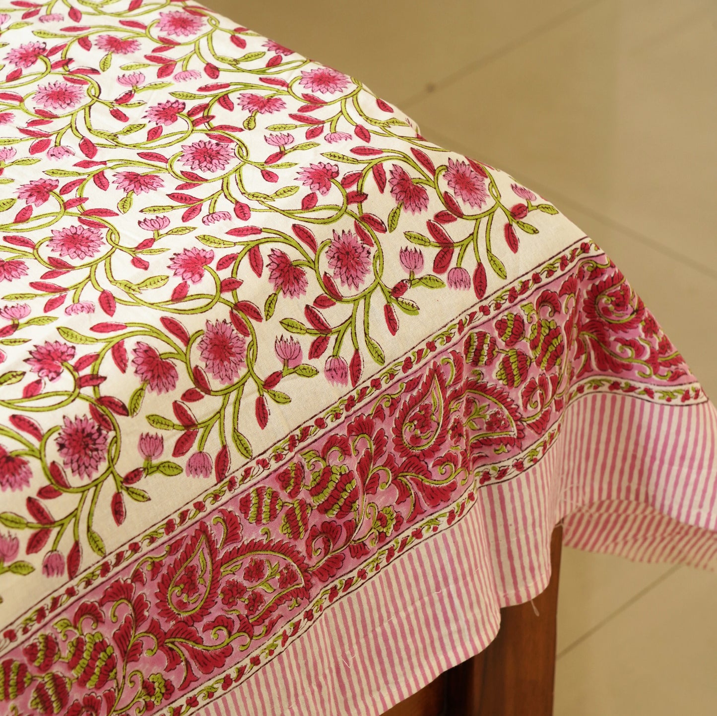 Mallika - Hand block Bedsheet (108x108 Inches)