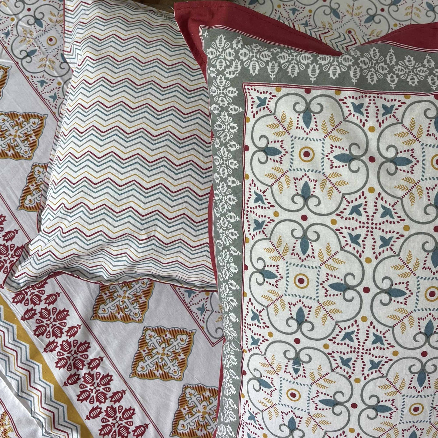Meghal - Red – Flat I Fitted Bedsheet (108x108 Inches)