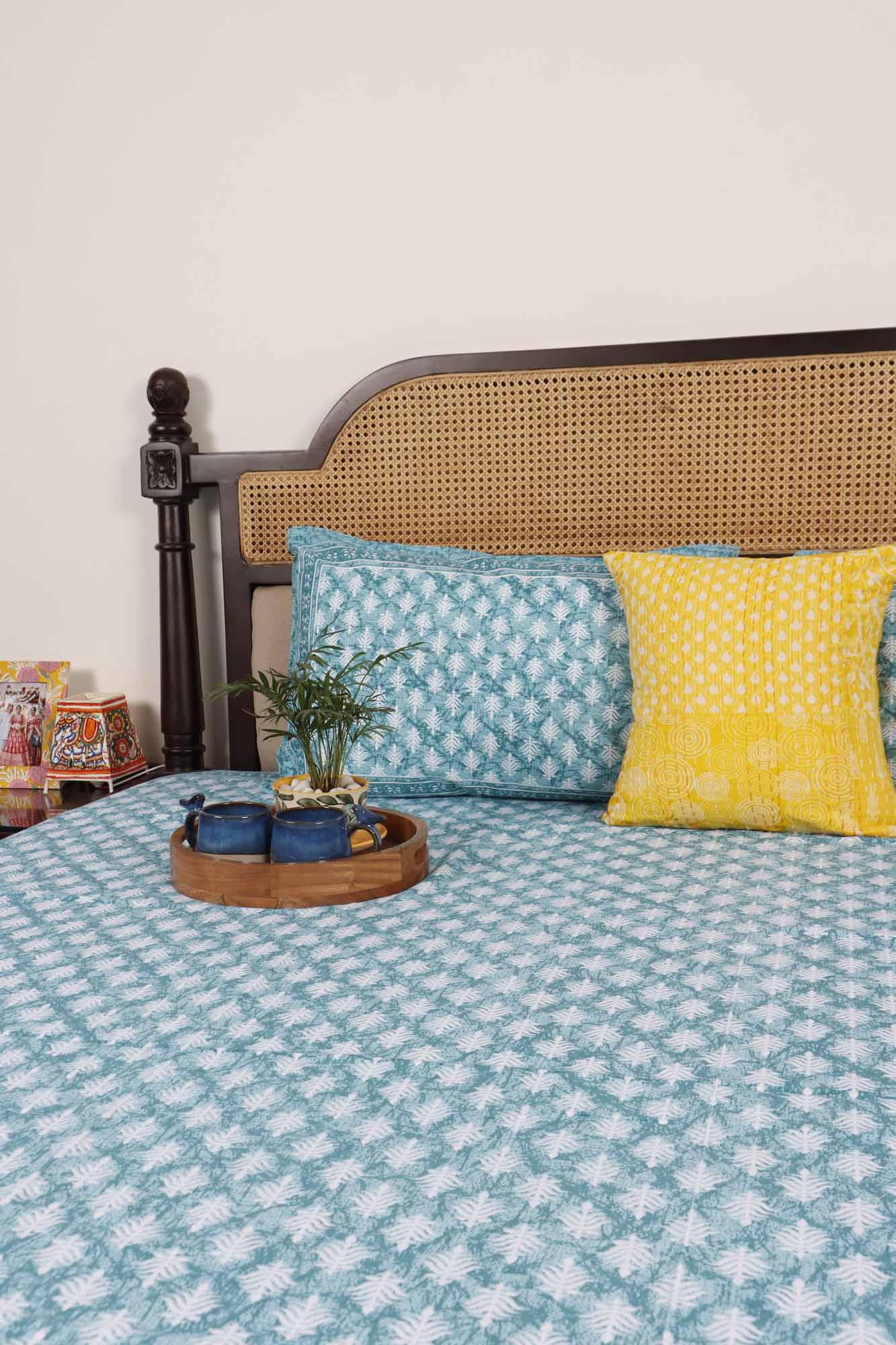 Meera Blue – Flat I Fitted Bedsheet (108x108 Inches)