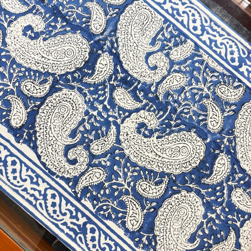 Neel Kamal - Table Runner
