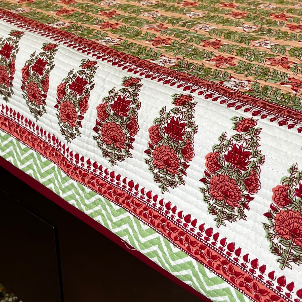 Anarkali Peach  - Quilted and Reversible Bedcover I Comforter