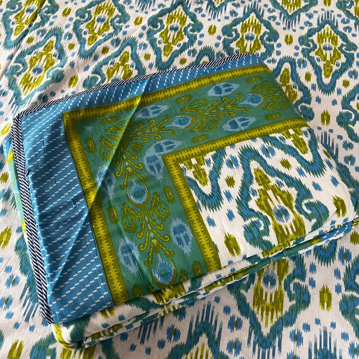 Dohar Bedding Set - Ikkat Green