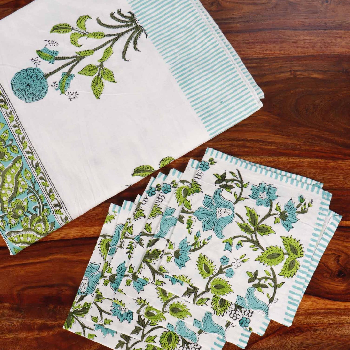 Jashn-E-Bahaara Phool - Hand Block Six Seater Dining Table Cover With Napkins