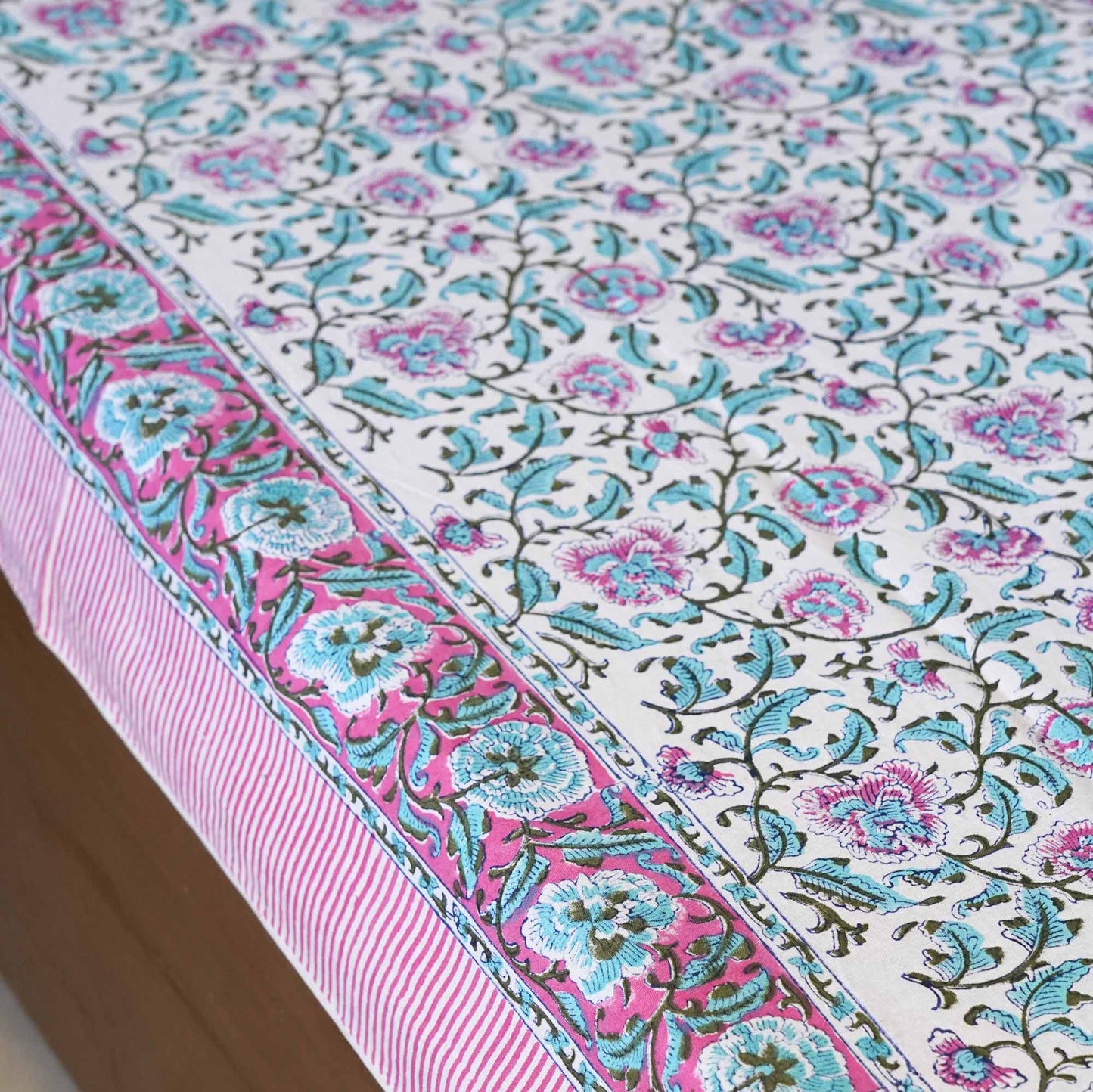 Kadambari – Hand Block Print Bedsheet (100x108 Inches)