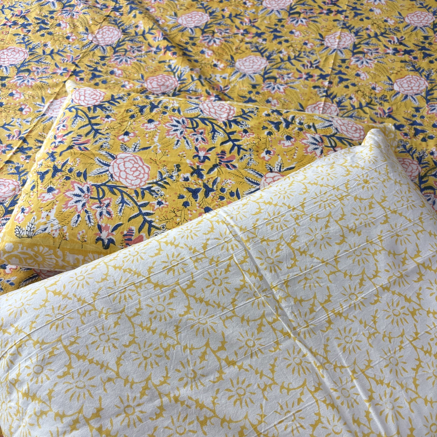 Kanak - Flat I Fitted Bedsheet (108x108 Inches)