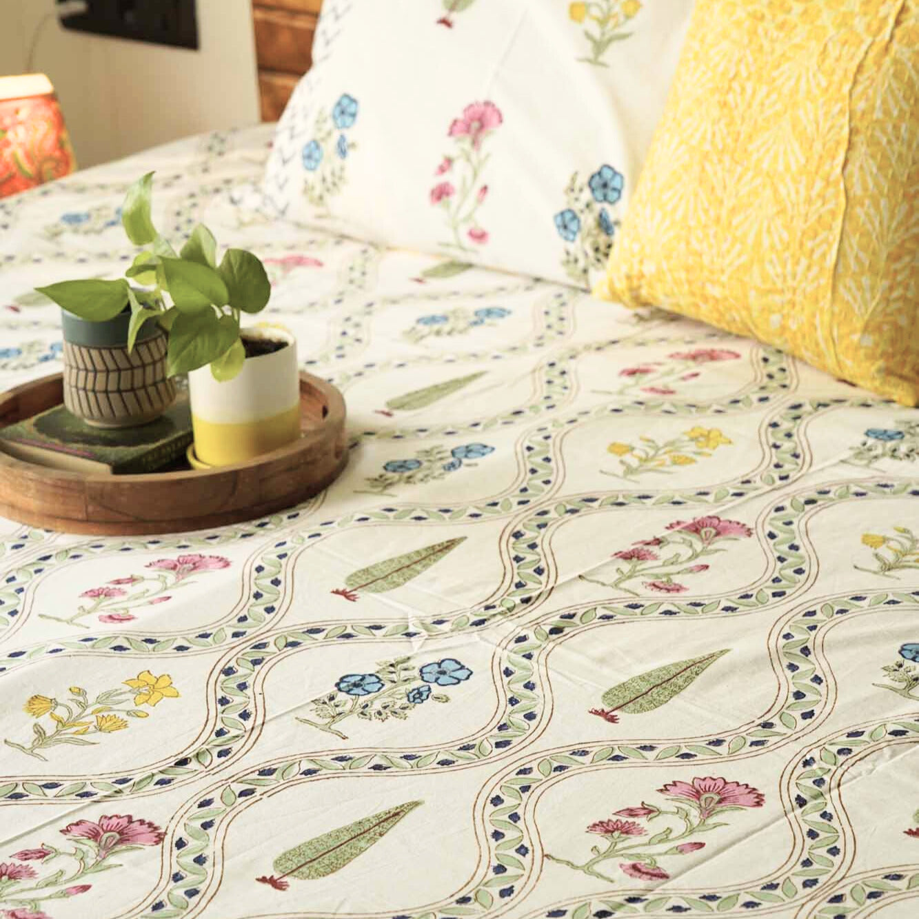 Nargis - Hand block Bedsheet (108x108 Inches)