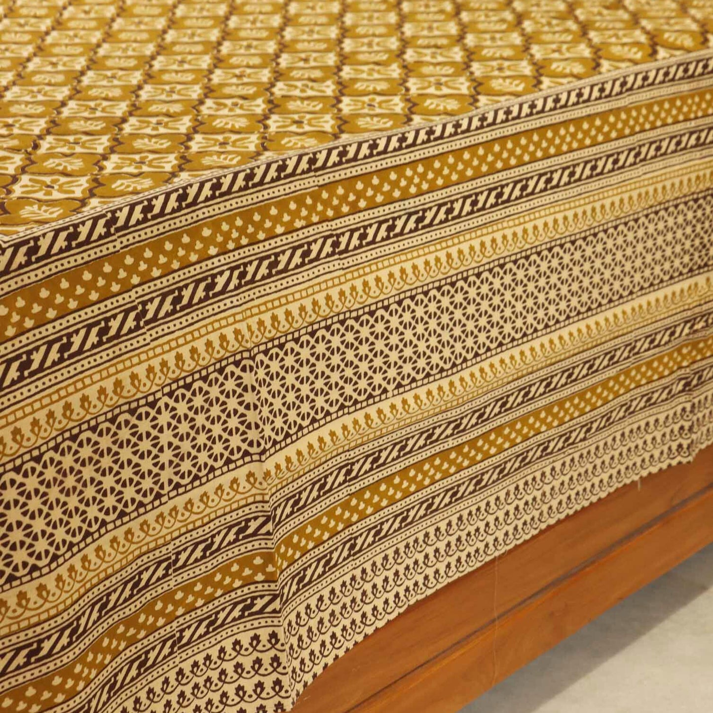 Kalamkari Jharokha Mustard    Flat I Fitted Bedsheet (90x108 Inches)