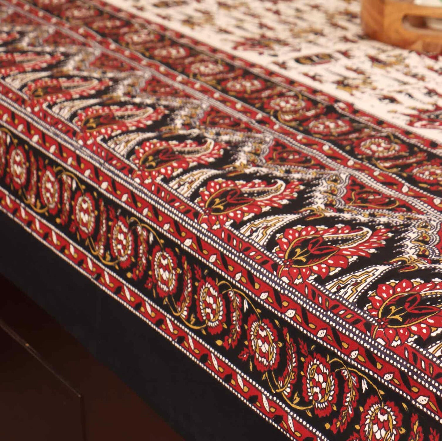 Kalamkari Haathi Ghoda  - Flat I Fitted Bedsheet (90x108 inches)