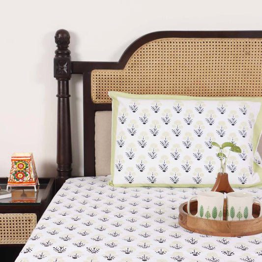 Kamalika Green - Single Bed Bedsheet (60x90 Inches)