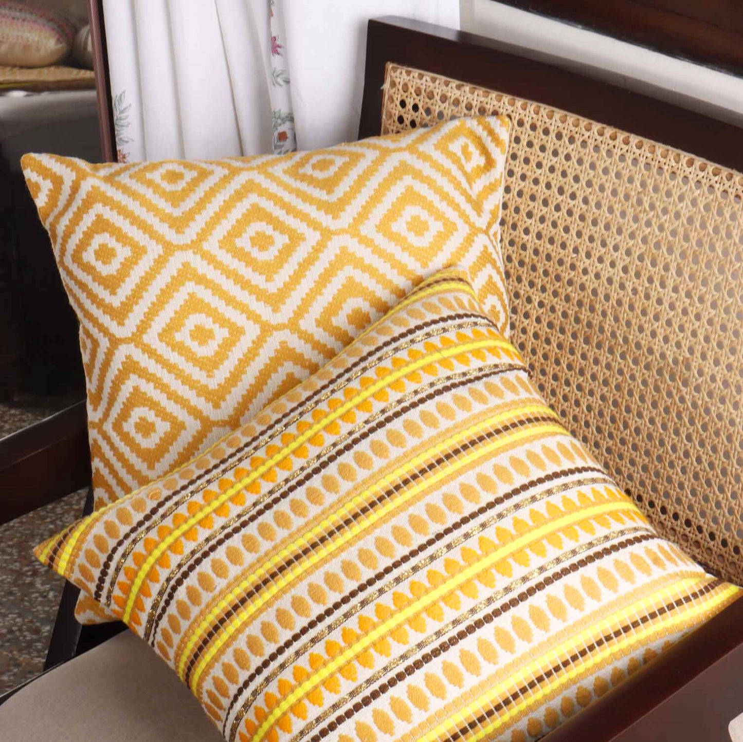 Glowing Couple - Cushion Covers - Set of 2