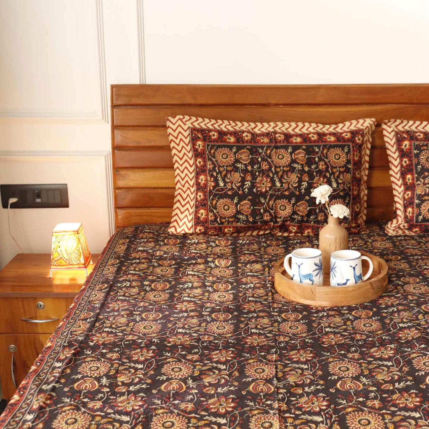 Kalamkari Black Big B - Flat I Fitted Bedsheet (108x108 Inches)