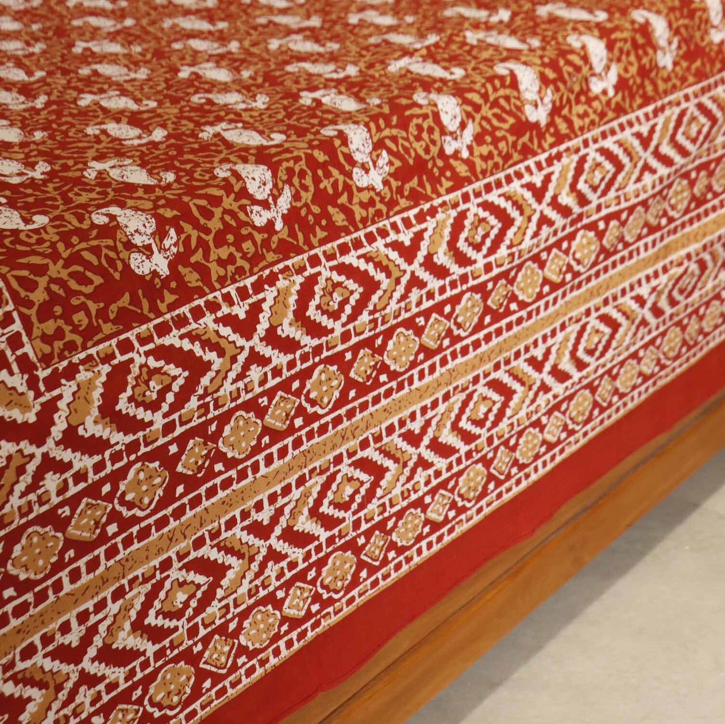 Dabu Orange – Flat I Fitted Bedsheet (90x108 Inches)