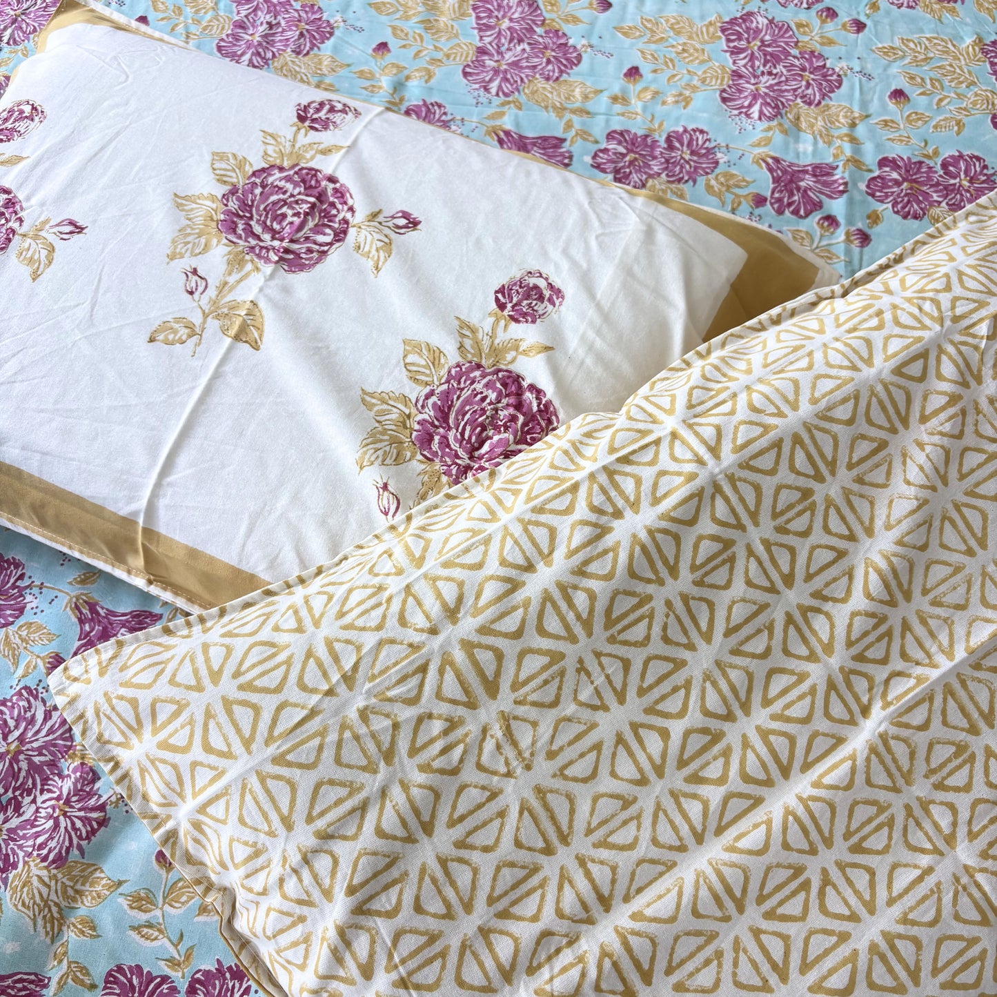 Ruhi - Hand block Bedsheet (108x108 Inches)