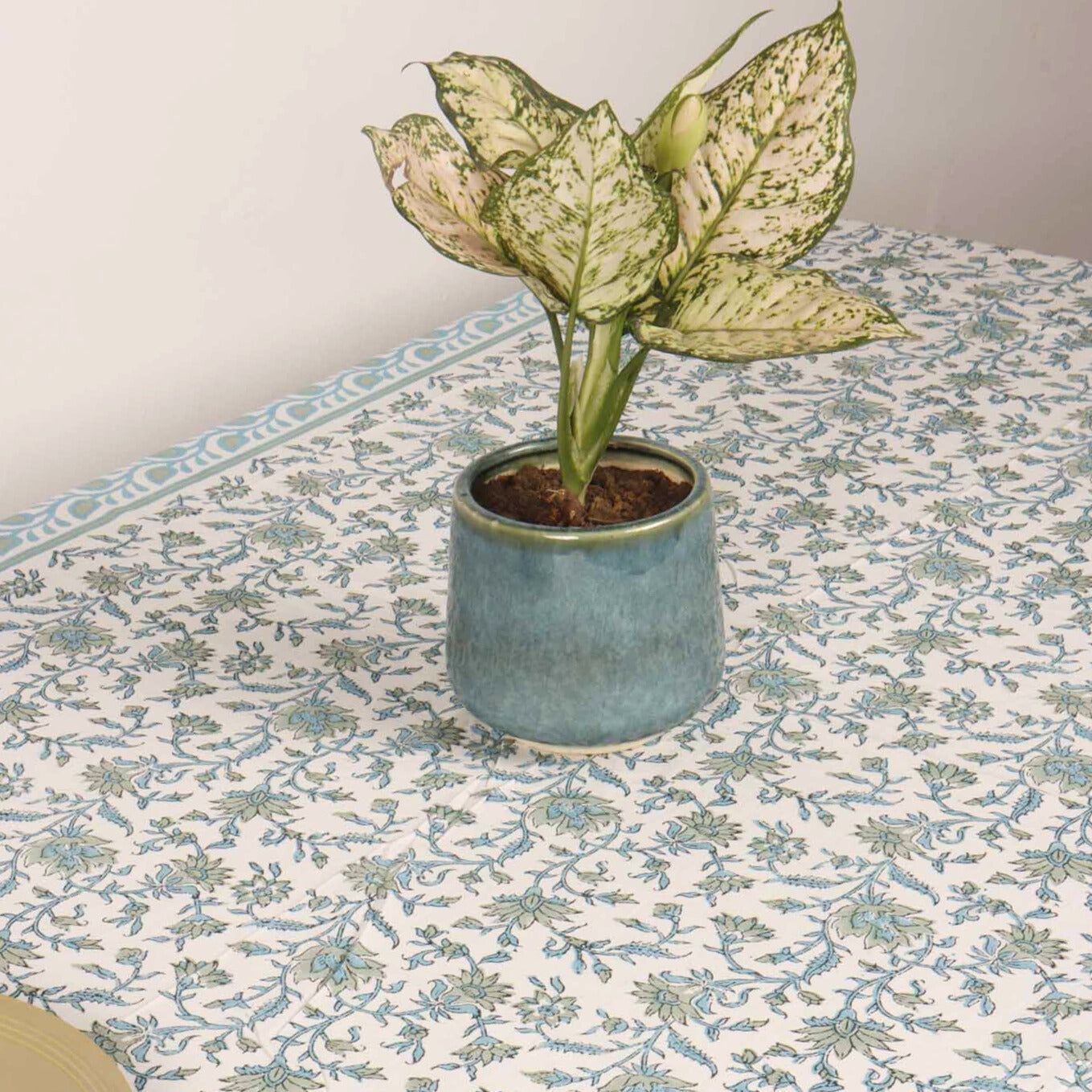 Rivaayat Hand Block Six seater Dining Table Cover