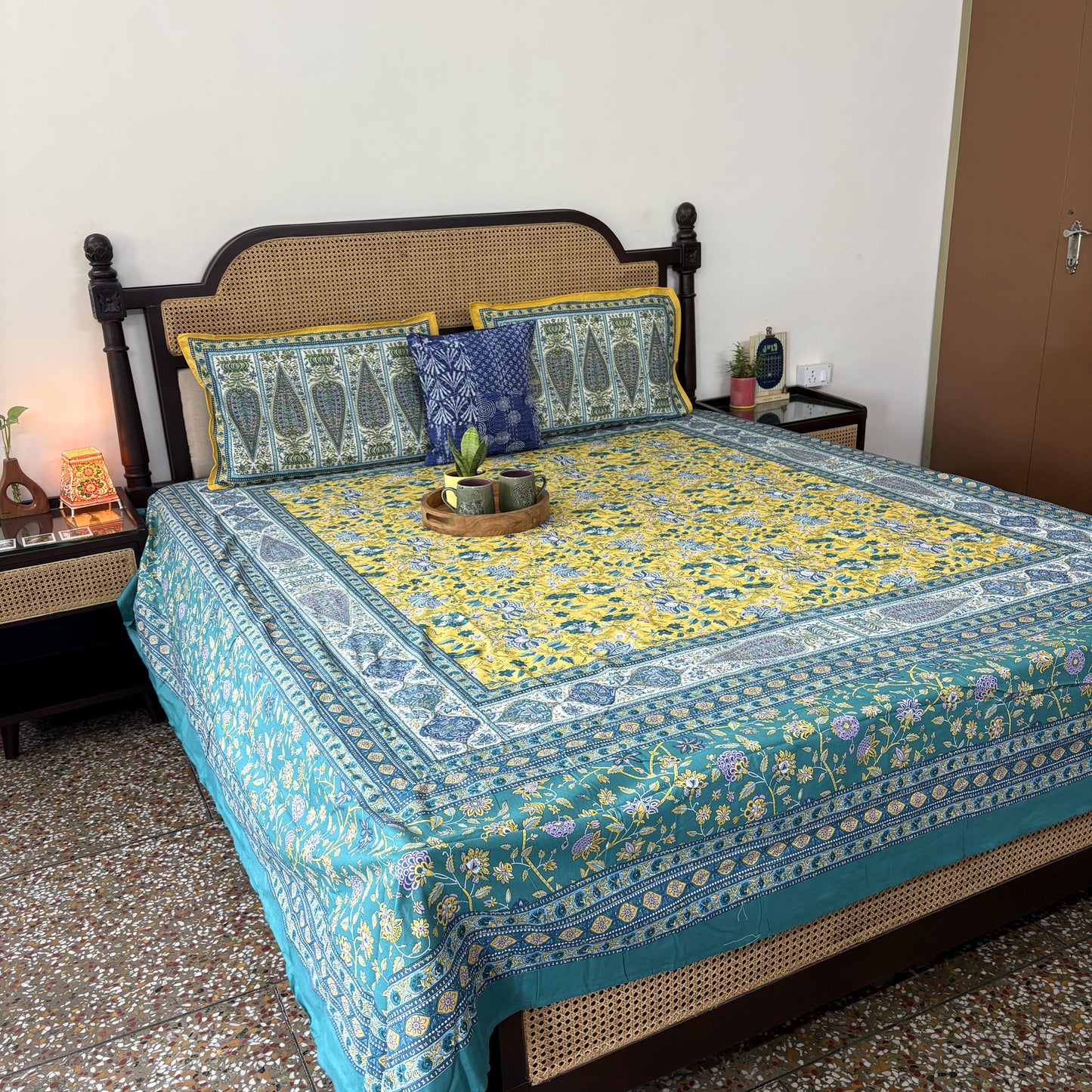 Kanak - Flat I Fitted Bedsheet (108x108 Inches)