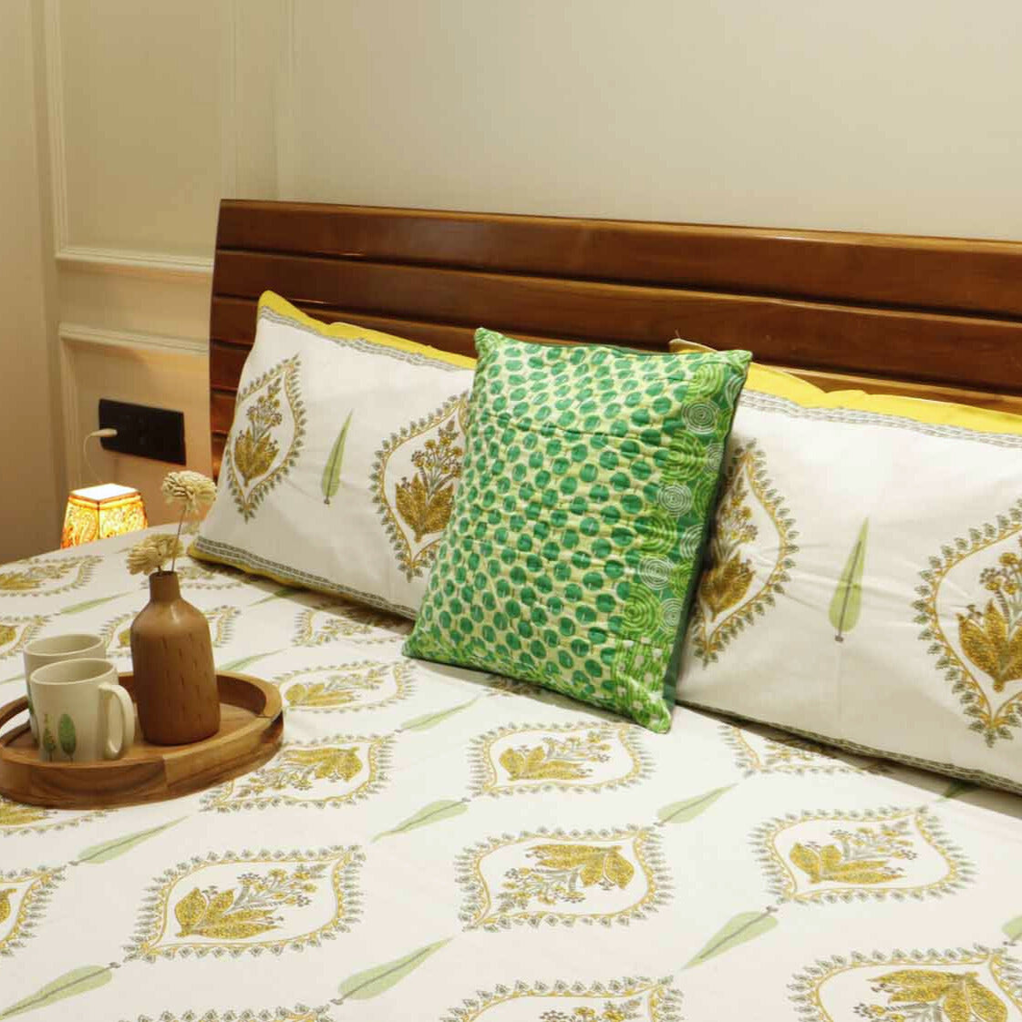 Ujala Yellow – Flat I Fitted Bedsheet (100x108 Inches)