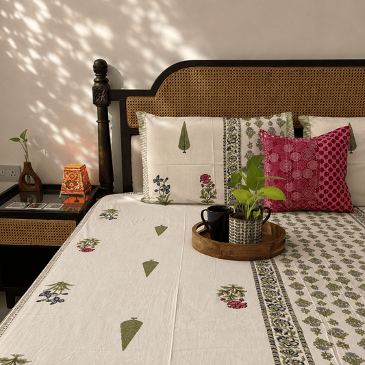 Aafreen Blue:Green - Flat I Fitted Bedsheet (108x108 Inches)