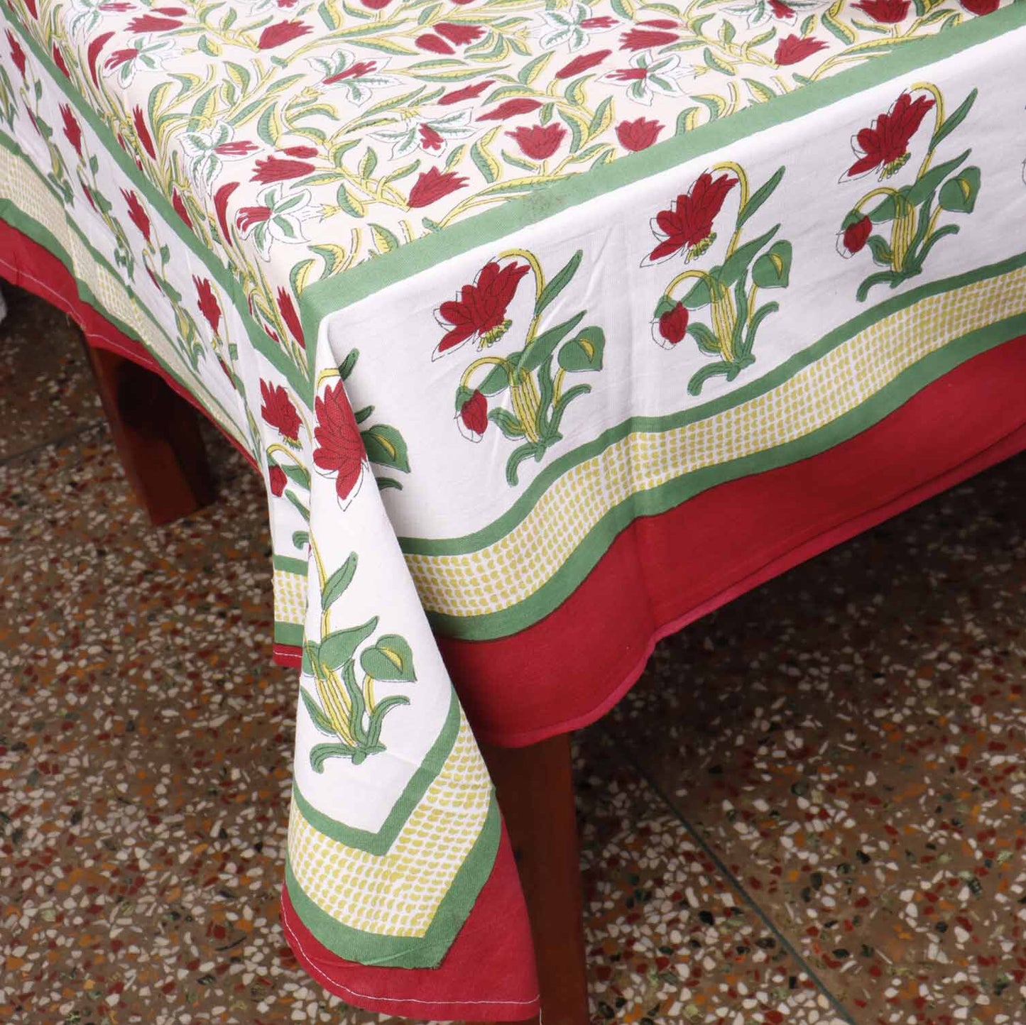 Madhuri - Six seater Dining Table Cover