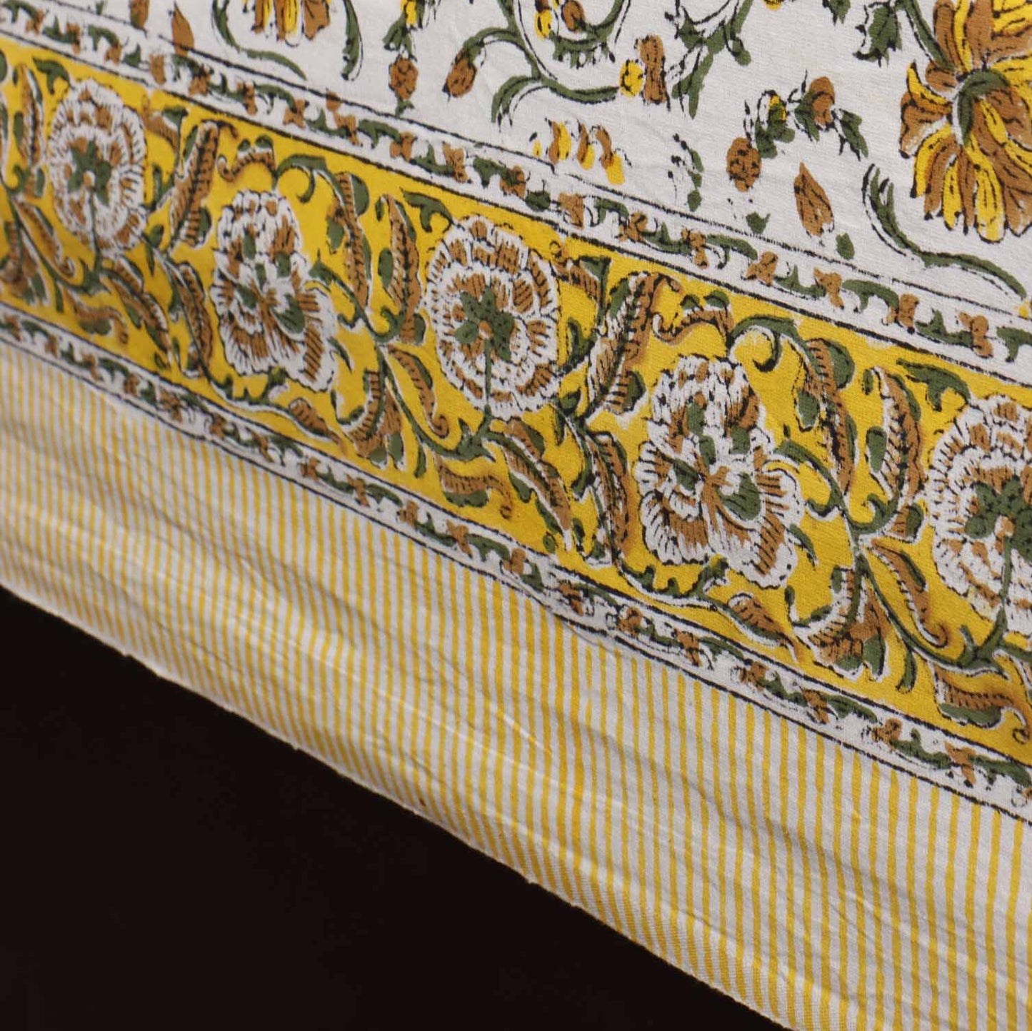 Meera - Handblock Bedsheet ( 90x108 Inches)