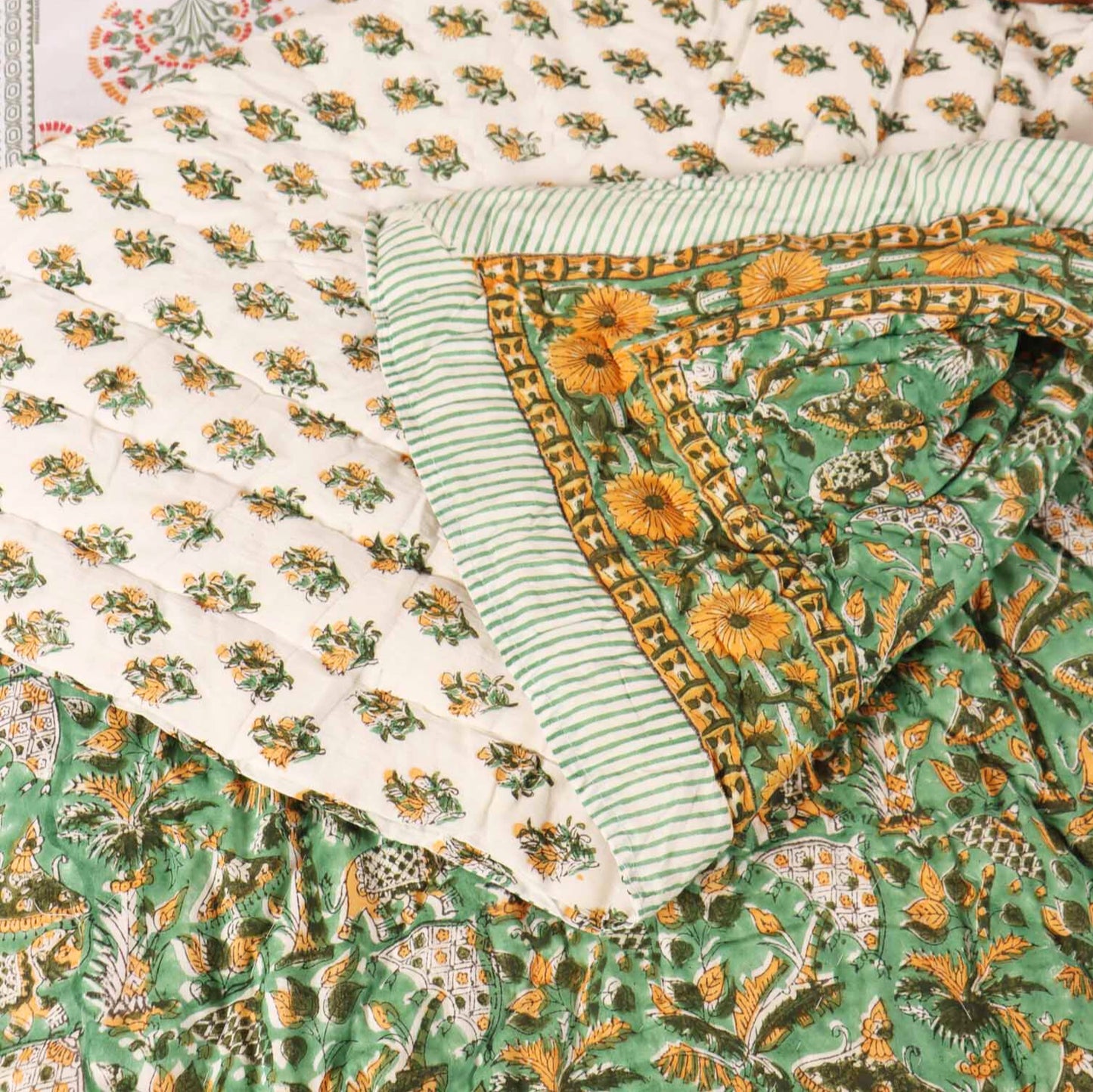 Vantara -  Hand Block Razai