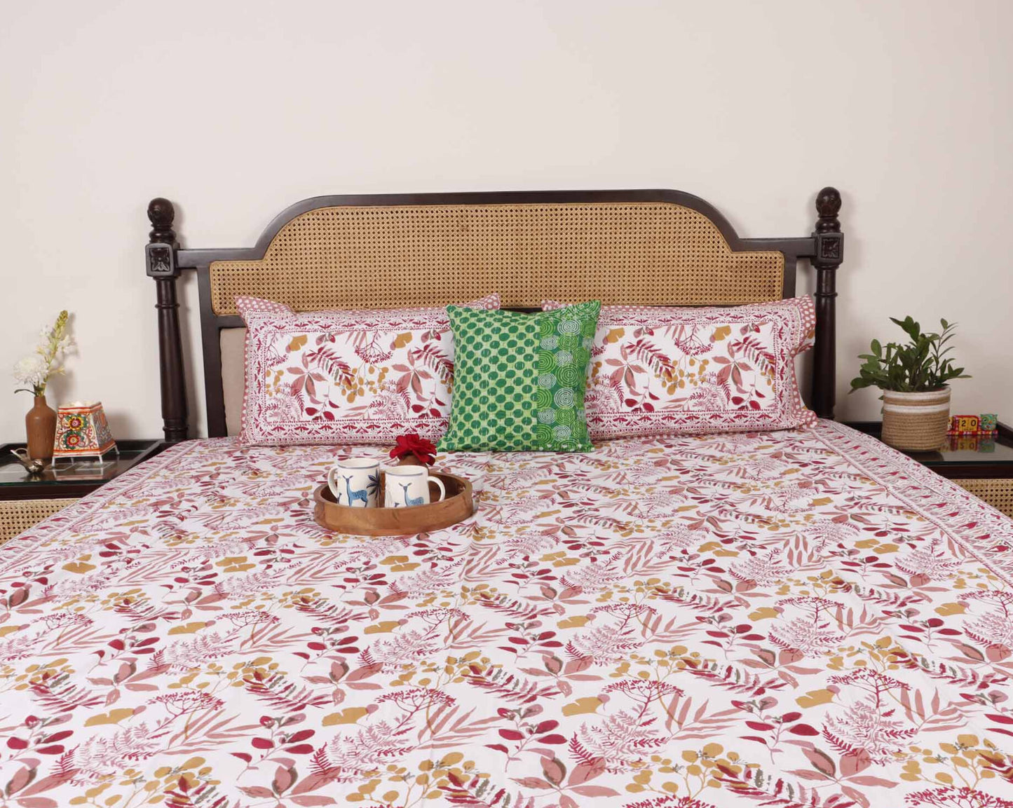 Kainaat Pink - Flat I Fitted Bedsheet (90x108 Inches)