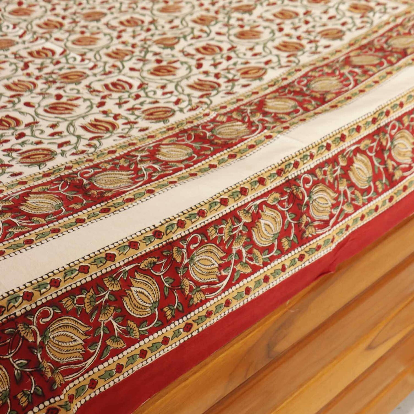 Kalamkari Jaal - Hand Block Single Bed Bedsheet (60x90 Inches)