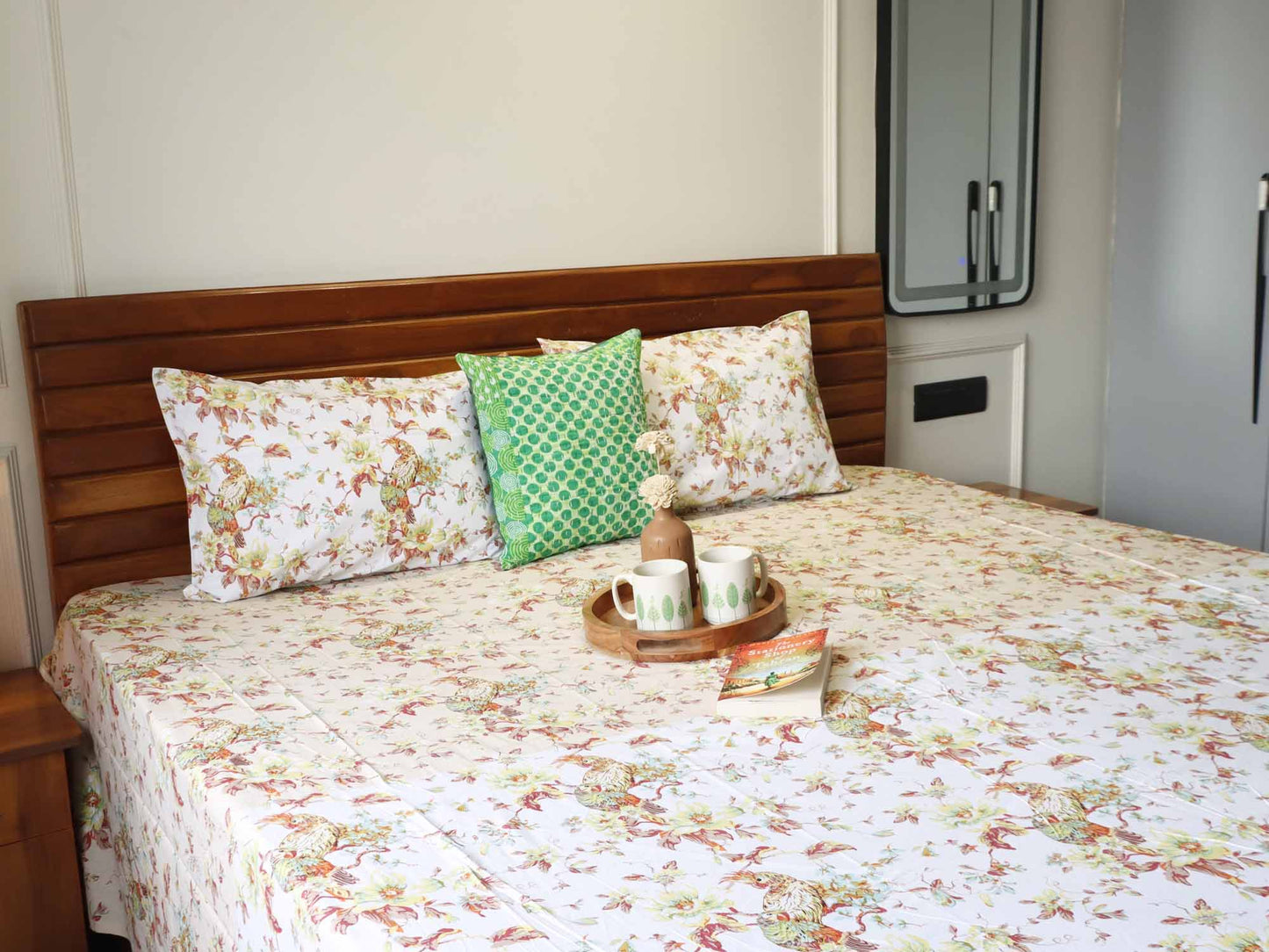Panchi - Peach Flat I Fitted Bedsheet (108x108 Inches)
