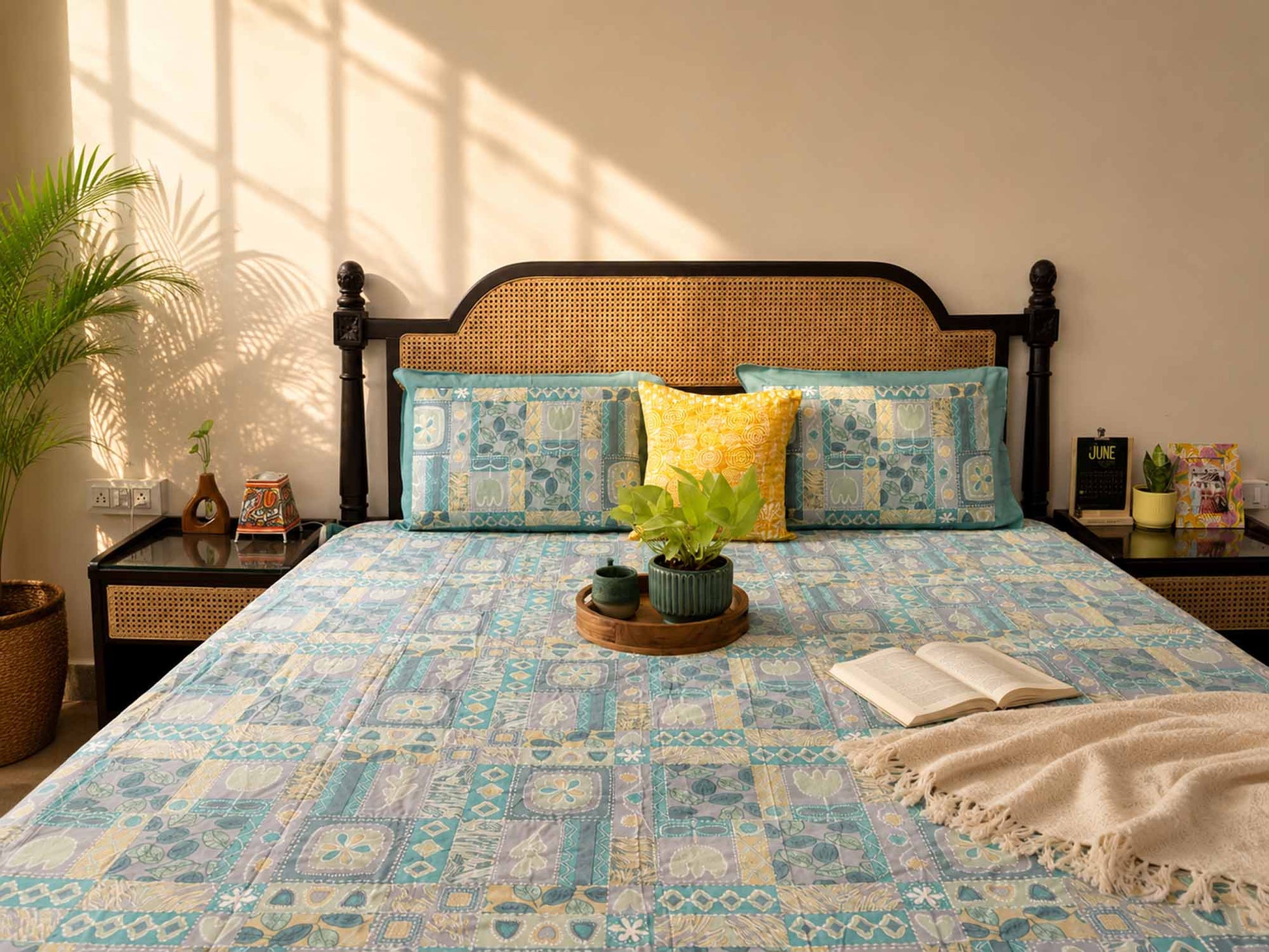 Premium patchwork quilt for comfortable and stylish bedrooms