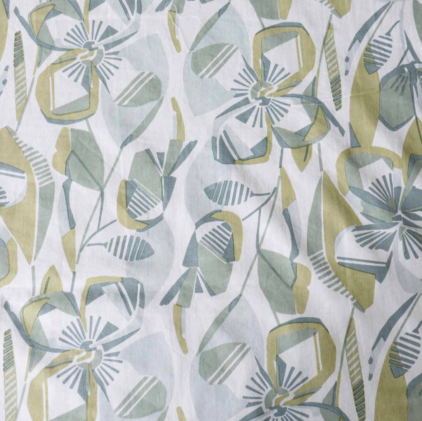 Abstact Floral Green - Flat I Fitted Bedsheet (100x108 Inches)
