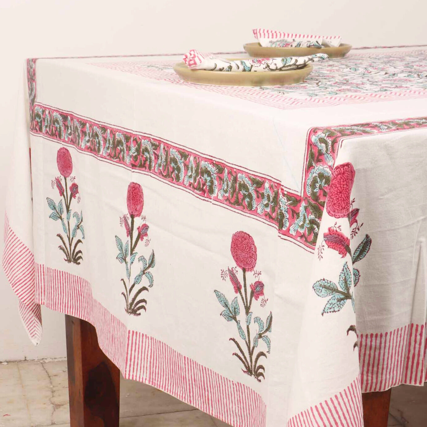 Padma Hand Block Six seater Dining Table Cover With Napkins