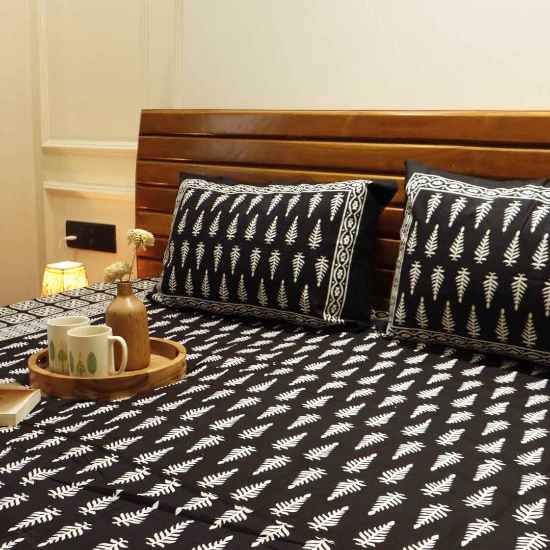 Kalamkari Yin Yang - Flat I Fitted Bedsheet (90x108 inches)