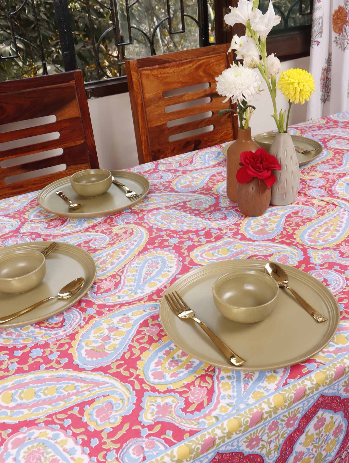Gulabi - Six seater Dining Table Cover