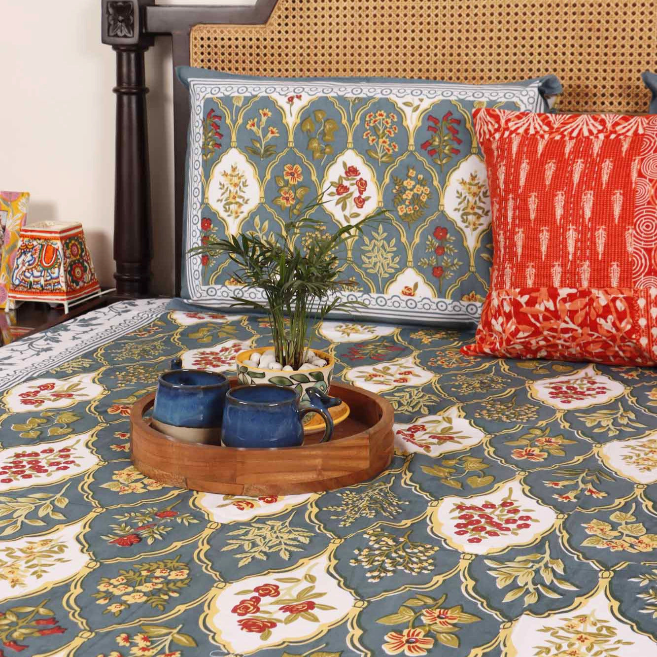 Rangrez Green – Flat I Fitted Bedsheet (90x108 Inches)