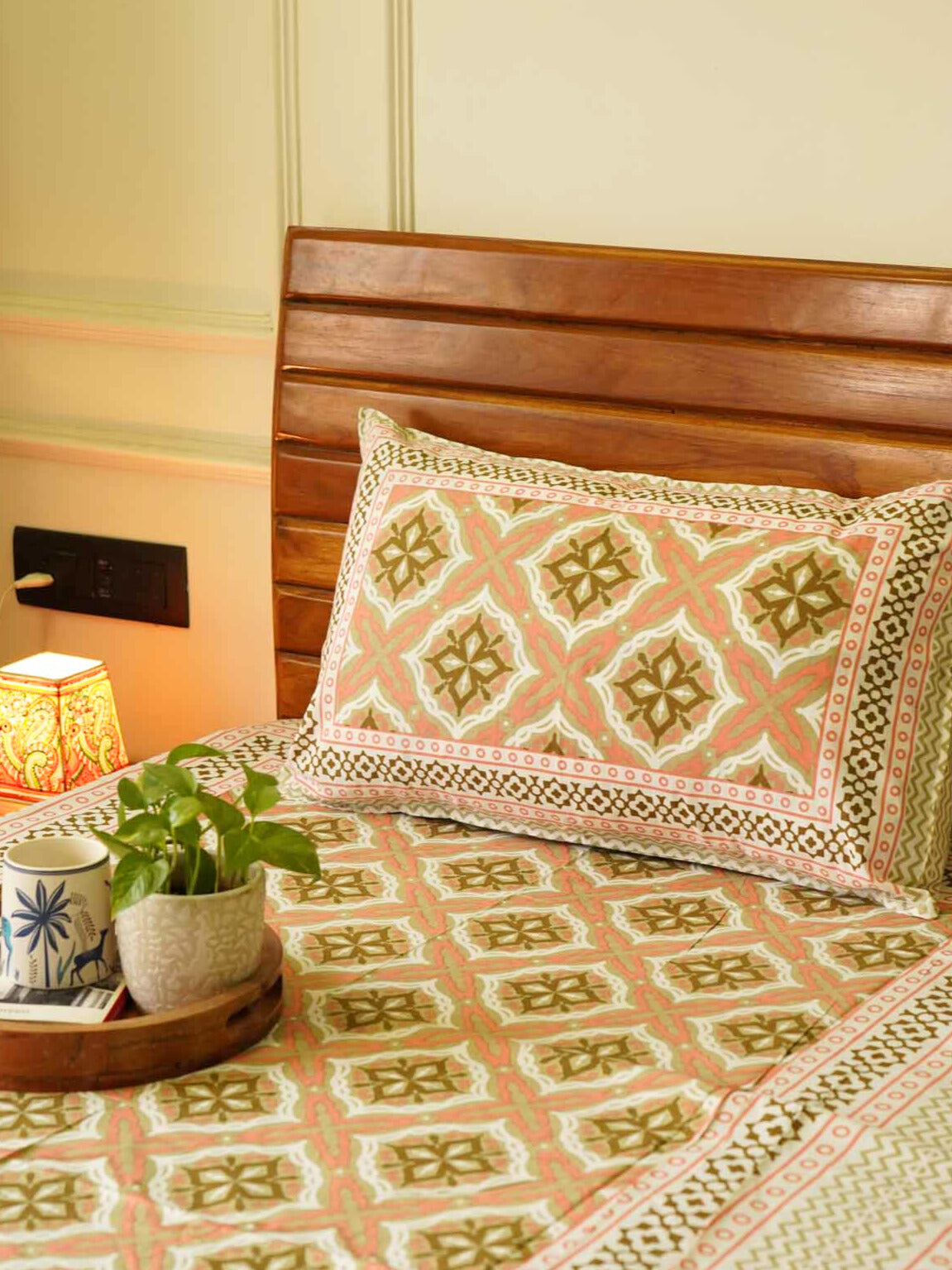Kaleidoscope - Orange - Single bed bedsheet(60x90 Inches)
