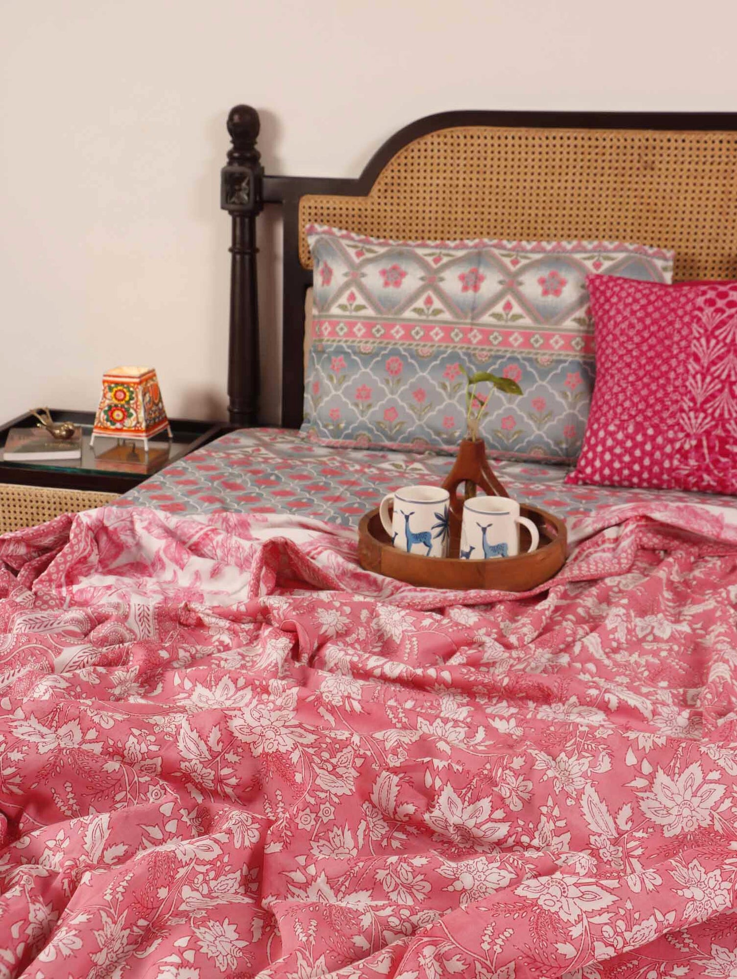Double Bed Reversible Mul Dohar – Rooh Afza