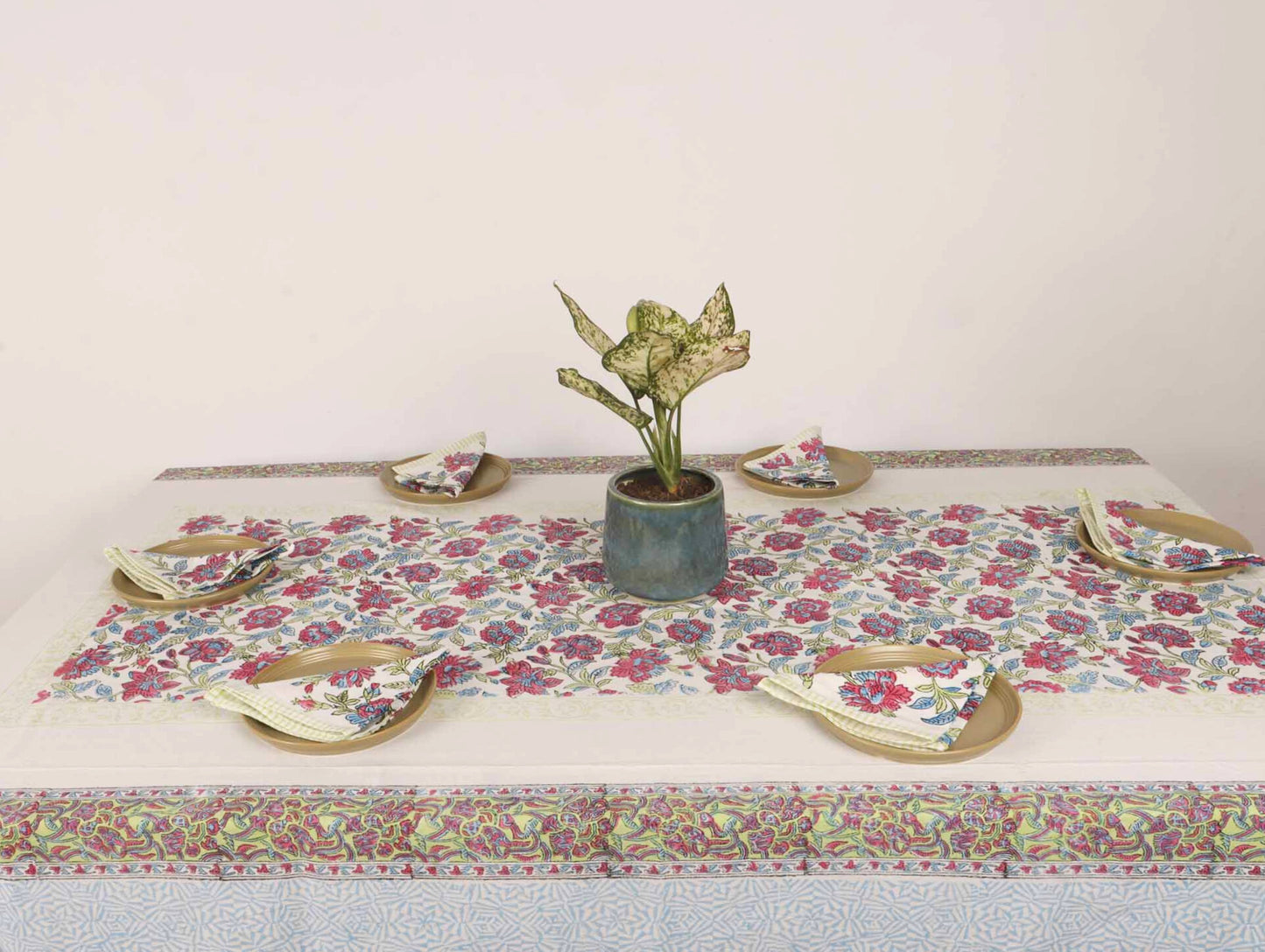 Vamika Hand Block Six seater Dining Table Cover With Napkins