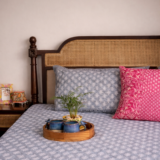 Meera Grey – Flat I Fitted Bedsheet (108x108 Inches)