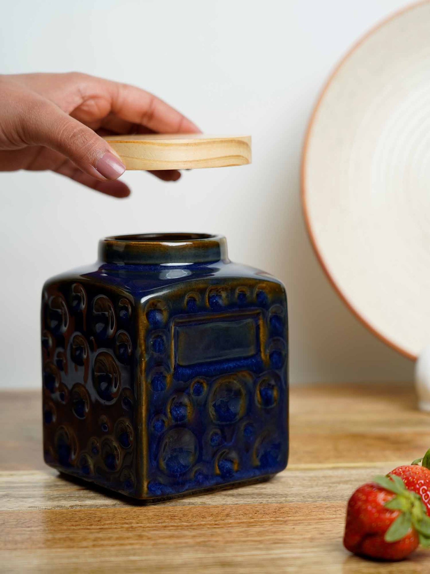 Versatile Storage Jar with Pine Wood Air - Tight Lid