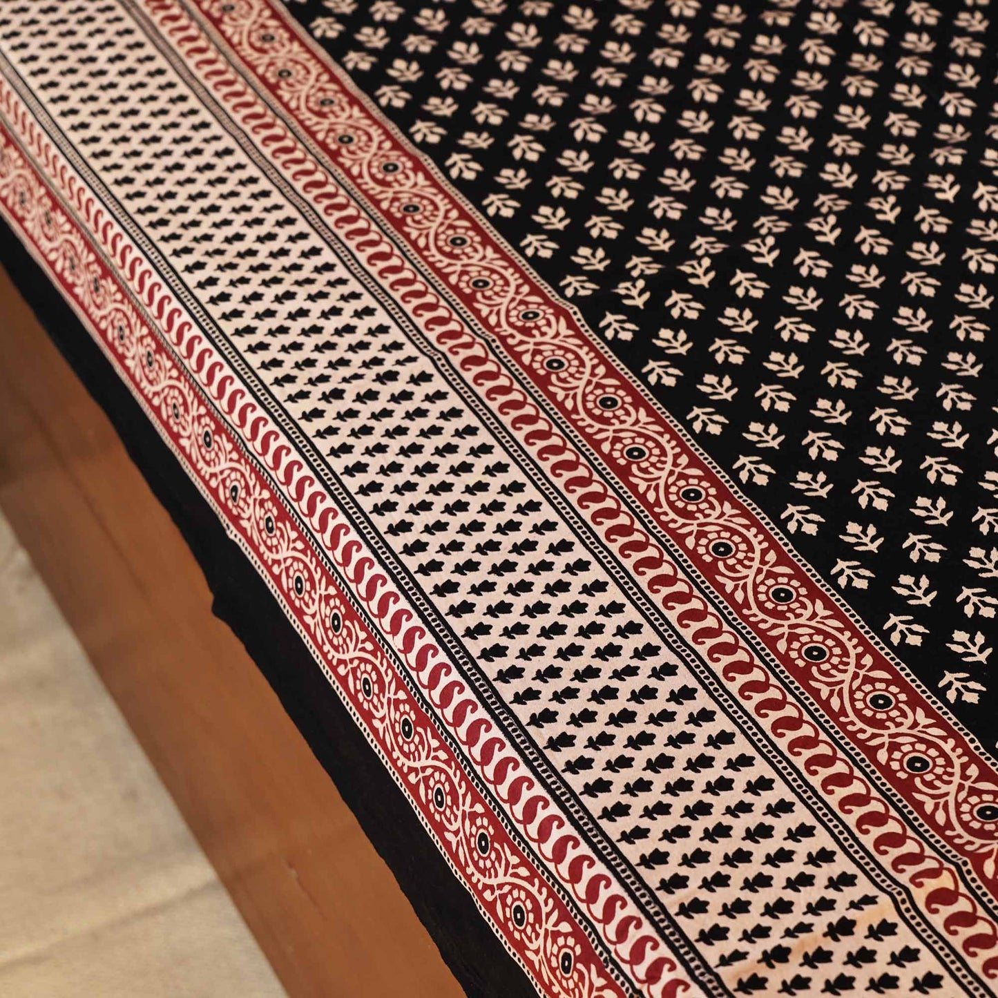 New Black Kalamkari - Flat/Fitted Bedsheet (90x108 Inches)