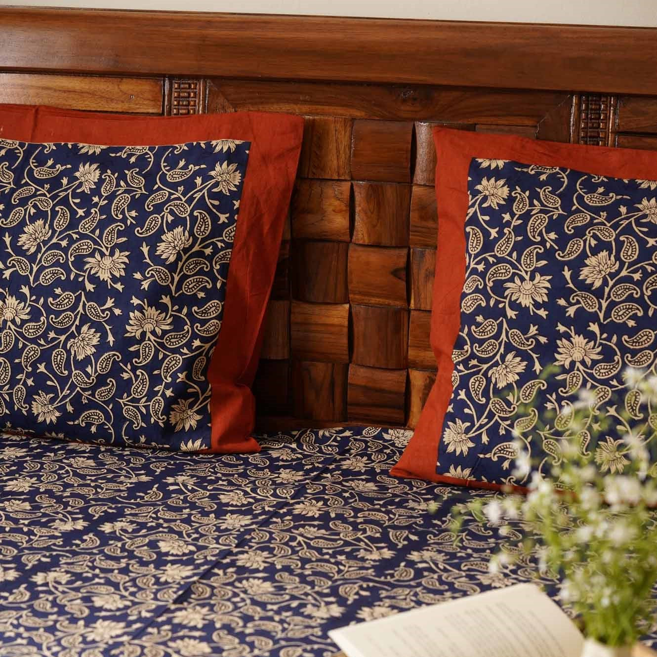 Blue Kalamkari - Flat I Fitted Bedsheet (90x108 Inches)
